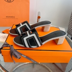 Hermes Slippers